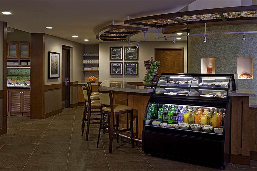 Hyatt Place Charlotte Arrowood Restoran fotoğraf